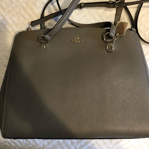 NWT Coach Purse with Shoulder Strap - Picture 1 of 3
